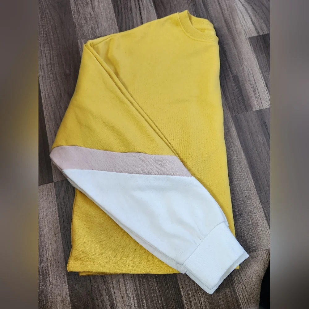 Divided brand by H&M size L cropped pull over sweater - Picture 4 of 4